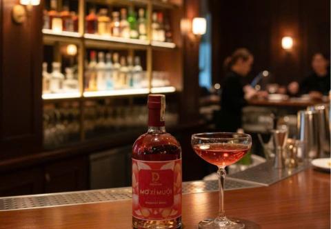 Đằng Sau Vẻ Mê Hoặc: Khám Phá Bí Quyết Tạo Ra Rượu Xí Muội